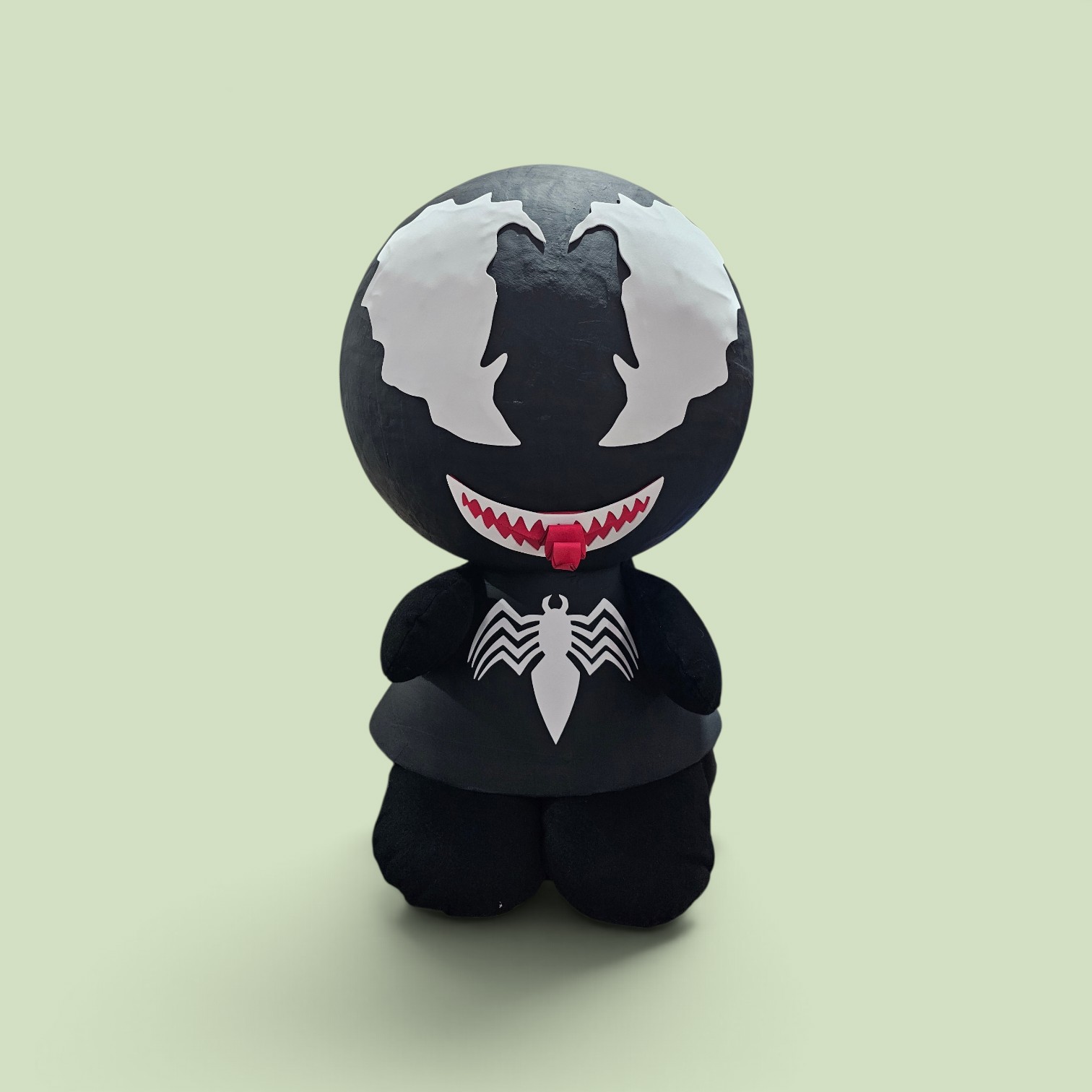 Piñata de Venom — Hecha a mano